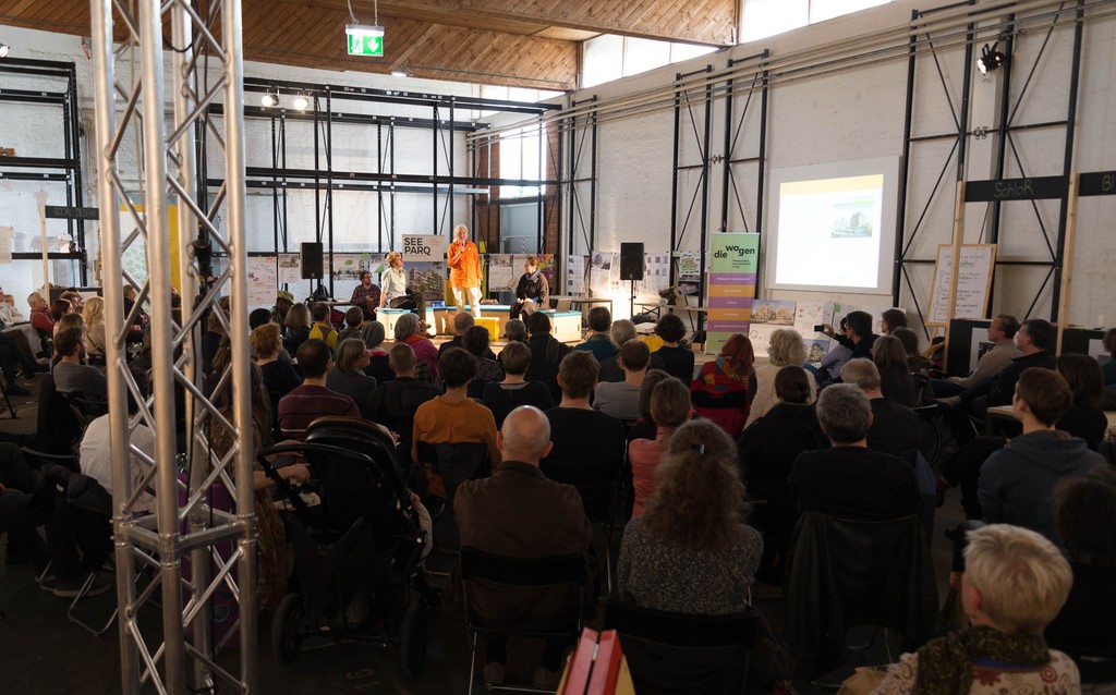 Interessiertes Publikum